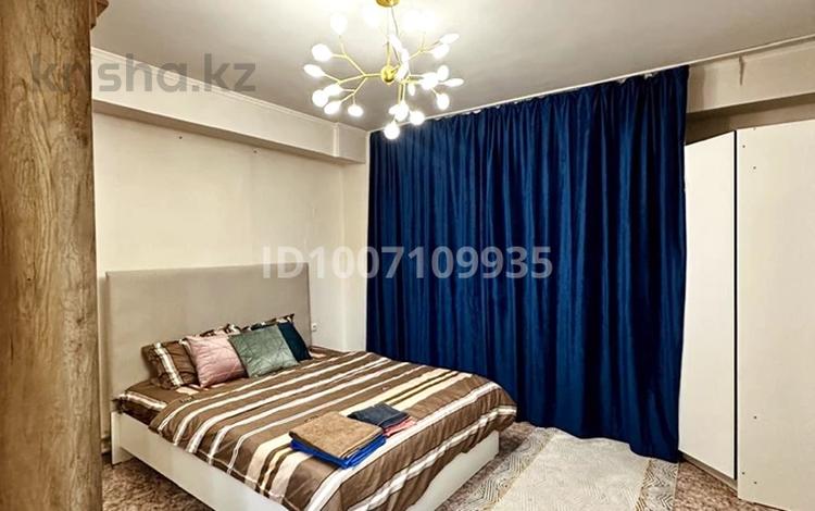 2-комнатная квартира · 80 м² · 2/5 этаж, Маяковского 42а за 10 000 ₸ в Таразе — фото 2