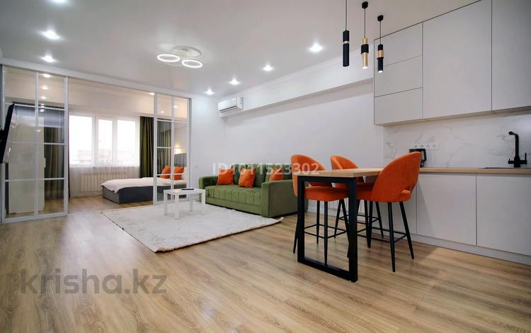 1-бөлмелі пәтер · 54 м² · 10/12 қабат, Тулебаева 49/1, бағасы: 25 000 ₸ в Алматы, Медеуский р-н — фото 2