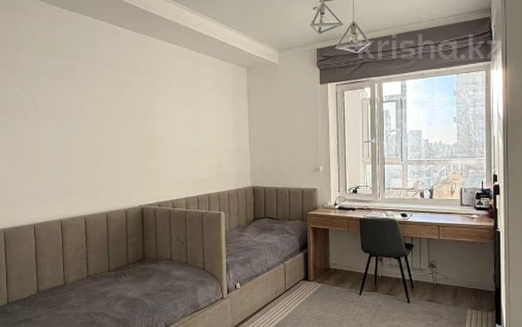 3-бөлмелі пәтер · 115.8 м² · 4/9 қабат, Абая 123, бағасы: 79 млн ₸ в Костанае — фото 2