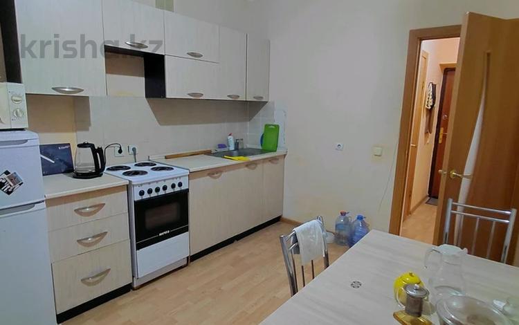 1-комнатная квартира · 37 м² · 9/9 этаж, Сауран 12/2 — Абу Даби Плаза за 23.7 млн ₸ в Астане — фото 2