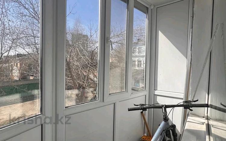 2-бөлмелі пәтер · 44 м² · 2/5 қабат, Брусиловского, бағасы: 15.9 млн ₸ в Петропавловске — фото 2