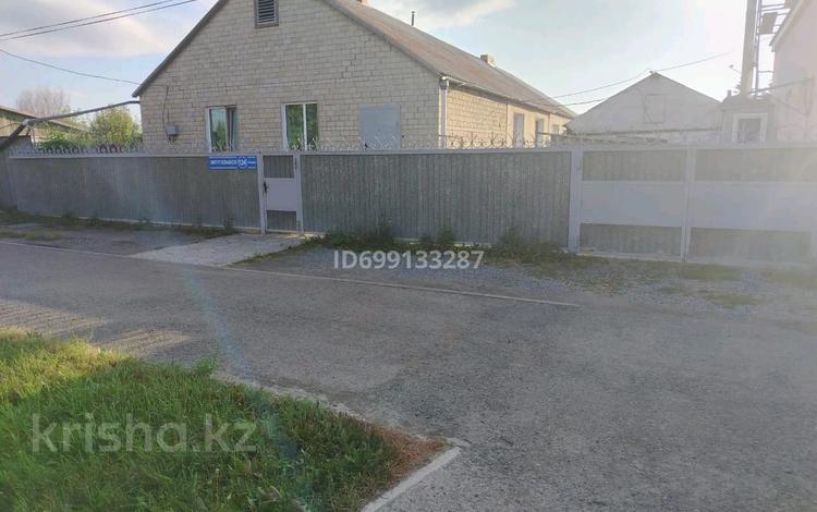 Часть дома · 3 комнаты · 100 м², Акжелкен 8 за 15 млн ₸ в Кокшетау — фото 2