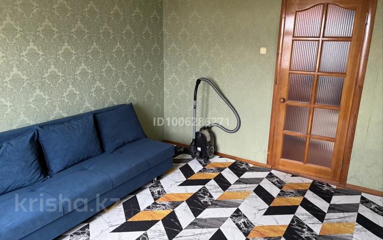 2-комнатная квартира · 54 м² · 7/9 этаж, мкр Кунаева 10 за 130 000 〒 в Уральске — фото 2