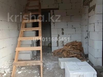Отдельный дом · 4 комнаты · 192 м² · 192 сот., Участок 553 за 12 млн 〒 в Актобе, жилой массив Рауан