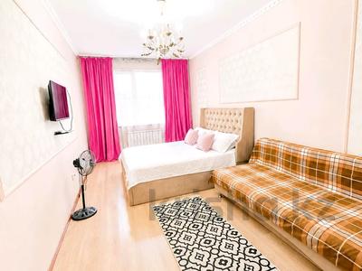 1-комнатная квартира · 38 м² · 2/14 этаж, мкр Акбулак, улица Байтерекова 81 за 15 000 ₸ в Алматы, Алатауский р-н