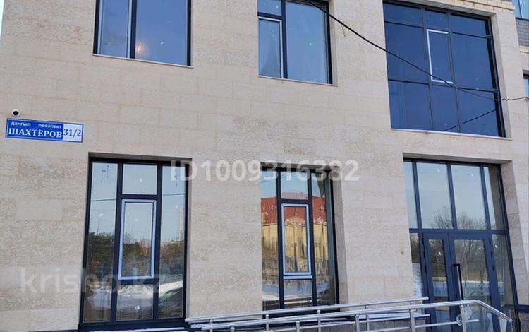 Свободное назначение, офисы, магазины и бутики, общепит, салоны красоты, фитнес и спорт, медцентры и аптеки, образование, развлечения · 87.6 м² за 800 000 〒 в Караганде, Казыбек би р-н — фото 3