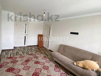 2-бөлмелі пәтер · 42 м² · 5/5 қабат, мкр 5 — Стадионе, бағасы: 10.6 млн ₸ в Актобе