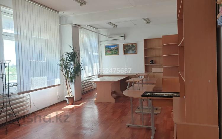 Офисы • 34.6 м² за 44 980 〒 в Павлодаре — фото 14