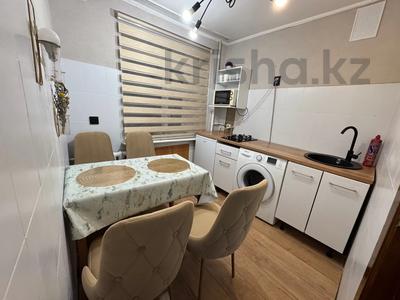 2-комнатная квартира · 50 м² · 3/5 этаж, мкр Новый Город 48 — Бухар жырау за 15 000 〒 в Караганде, Казыбек би р-н