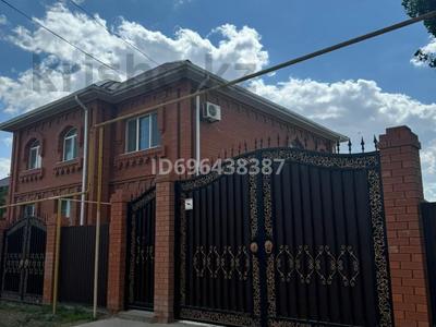 Отдельный дом · 7 комнат · 380 м² · 8.5 сот., М.Горького 35 — Махамбета и баймуханова , рядом мост Алиев за 105 млн 〒 в Атырау