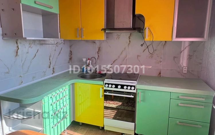 2-комнатная квартира · 52 м² · 5/5 этаж, Набережная 49 за 85 000 ₸ в Аксу — фото 2
