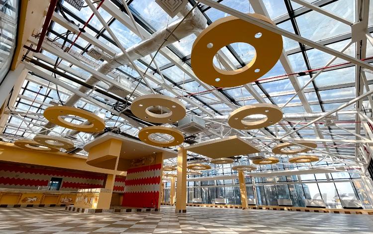 Еркін, кеңселер, дүкендер мен бутиктер, қоғамдық тамақтану орны, сұлулық салондары, медорталықтар мен дәріханалар, ойын-сауық · 488 м², бағасы: ~ 5.2 млн 〒 в Алматы, Бостандыкский р-н — фото 2