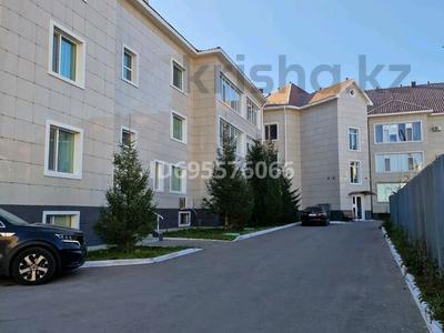 Пәтерлер в Костанайской обл.: 3-бөлмелі пәтер · 144.3 м² · 3/3 қабат, Шаяхметова 144 — Парк Победы, бағасы: 55.7 млн 〒 3-бөлмелі пәтер · 144.3 м² · 3/3 қабат, Шаяхметова 144 — Парк Победы, бағасы: 55.7 млн 〒 в Костанае