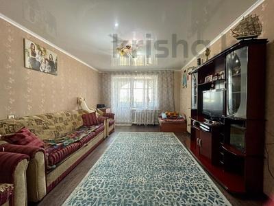 3-комнатная квартира, 60 м², 2/5 этаж, Мирная 10/2 за 9.3 млн 〒 в Караганде, Алихана Бокейханова р-н