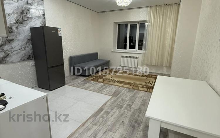 2-комнатная квартира · 52 м² · 9/10 этаж, мкр. Алтын орда 24а за 180 000 ₸ в Актобе — фото 2