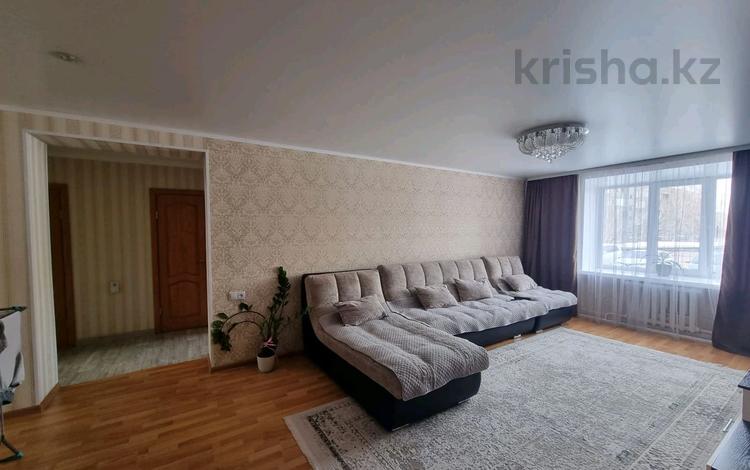 3-комнатная квартира, 78.6 м², 1/10 этаж, Казыбек би 32 за 32.5 млн 〒 в Усть-Каменогорске — фото 2