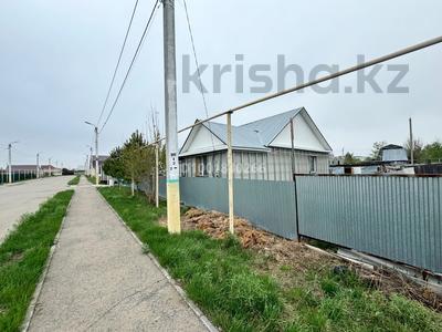 Отдельный дом · 4 комнаты · 140 м² · 10 сот., Школьная 3/2 — Жилой массив дружба за 35 млн 〒 в Костанае