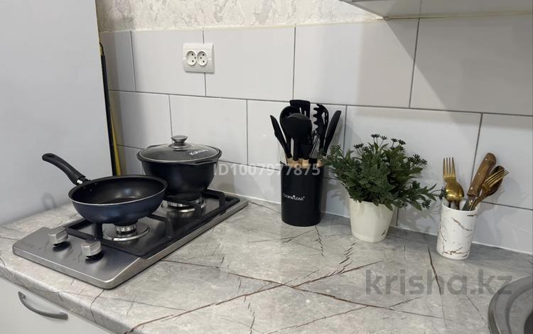 1-комнатная квартира · 38 м² · 1/5 этаж, ХЧурина 164 — Курмангазы за 180 000 ₸ в Уральске — фото 13