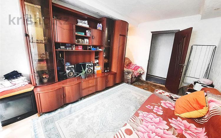 3-бөлмелі пәтер · 63 м² · 5/5 қабат, 1 микрорайон, бағасы: 11 млн ₸ в  — фото 2