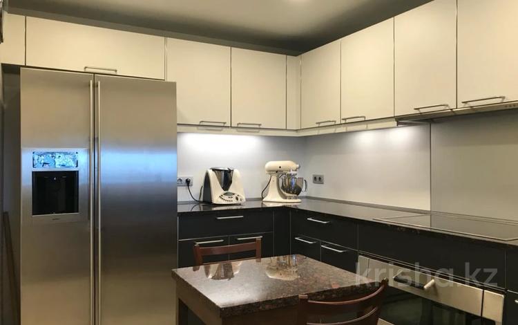 3-бөлмелі пәтер · 150 м² · 9/22 қабат, Аль-Фараби 77/3, бағасы: 1.5 млн ₸ в Алматы, Бостандыкский р-н — фото 2