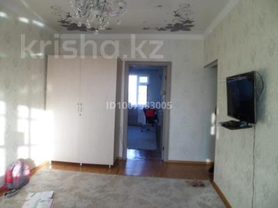 2-бөлмелі пәтер · 44 м² · 3/5 қабат, Абылайхана, бағасы: 9 млн 〒 в Абае