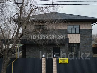 Отдельный дом · 5 комнат · 270 м² · 10 сот., мкр Михайловка ул. Новая д.68 за 95 млн 〒 в Караганде, Казыбек би р-н