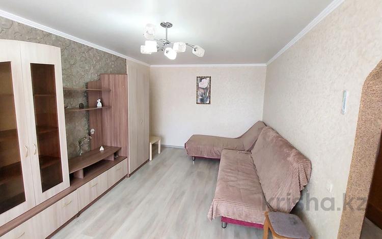1-комнатная квартира, 33 м², 2/5 этаж, Назарбаева за 13 млн 〒 в Петропавловске — фото 2
