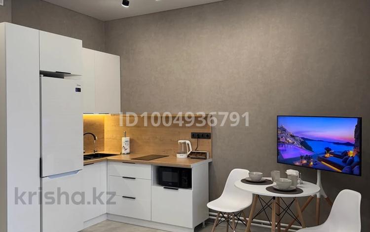 1-комнатная квартира · 30 м² · 3/5 этаж, Дружбы народов за 220 000 ₸ в Усть-Каменогорске — фото 2