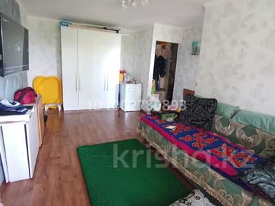 3-комнатная квартира · 56 м² · 5/5 этаж, Майкудук, Майкудук, Бирюзова 13 — Бирюзова- Магнитогорская за 13 млн ₸ в Караганде, Алихана Бокейханова р-н