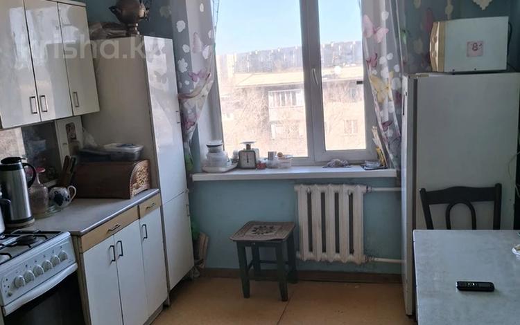 4-комнатная квартира · 78 м² · 6/9 этаж, мкр Юго-Восток, мкр Юго-Восток, 30й микрорайон 12 за 23.5 млн ₸ в Караганде, Казыбек би р-н — фото 2
