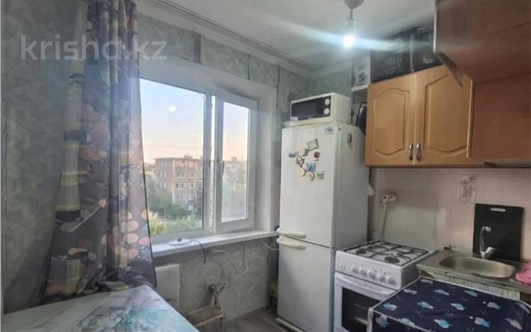 1-бөлмелі пәтер · 30.3 м² · 4/5 қабат, 14-шағынаудан, бағасы: 6.5 млн ₸ в Караганде, Алихана Бокейханова р-н — фото 3