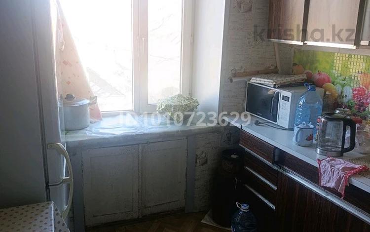2-бөлмелі пәтер · 45 м² · 3 қабат, Щорса1 1 — Ост Арай, бағасы: 4.5 млн ₸ в Темиртау — фото 2