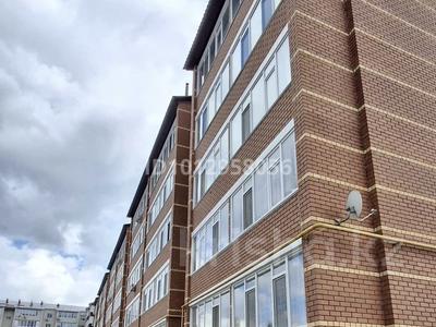 2-бөлмелі пәтер · 81.4 м² · 1/5 қабат, Губарова 31 — пересекает улица Гарифоллы Курмангалиева, бағасы: 24 млн ₸ в Уральске