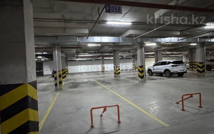 Паркинг · 14 м² · Жубан Молдагалиев 5, бағасы: 25 000 ₸ в Астане, Нура р-н — фото 2