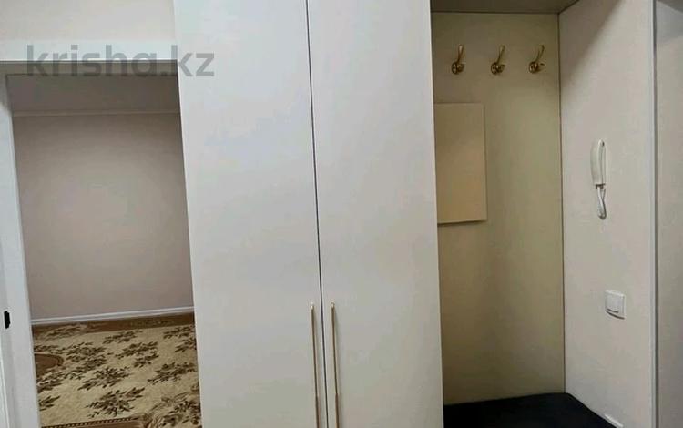1-комнатная квартира · 49 м² · 3/9 этаж, Мустафа Шокая за 110 000 ₸ в Шымкенте — фото 2