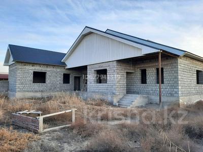 Отдельный дом • 6 комнат • 230 м² • 10 сот., Рысбаев 6 — 4 за 32 млн 〒 в Туркестане