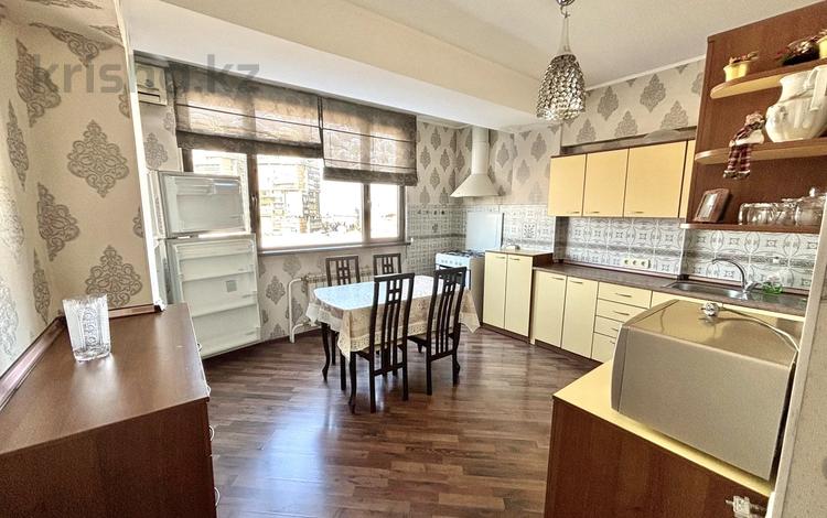 2-комнатная квартира · 81 м² · 6/6 этаж, Абылай Хана 74 — Гоголя за 360 000 ₸ в Алматы, Алмалинский р-н — фото 28