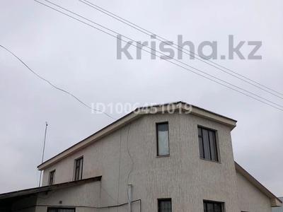 Отдельный дом · 4 комнаты · 180 м² · 8 сот., Наурыз 5 727 за 30 млн ₸ в Каргалы (п. Фабричный)