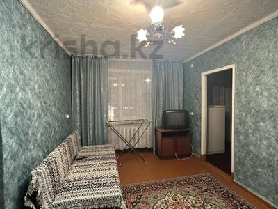 2-комнатная квартира, 42 м², 2/5 этаж, букетова 44 — магазин Спутник за 14.5 млн 〒 в Петропавловске