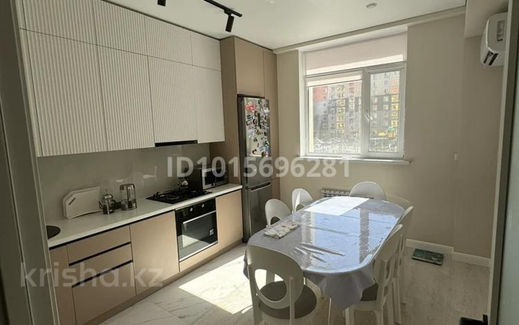 2-комнатная квартира · 70 м² · 2/9 этаж, мкр Нурсая, Абулхайыр хана 51а — напротив Цон, рядом школа Бином за 36 млн ₸ в Атырау — фото 2