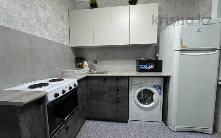 1-комнатная квартира · 33 м² · 4/5 этаж, Бурова 41 за 13 000 ₸ в Усть-Каменогорске — фото 2