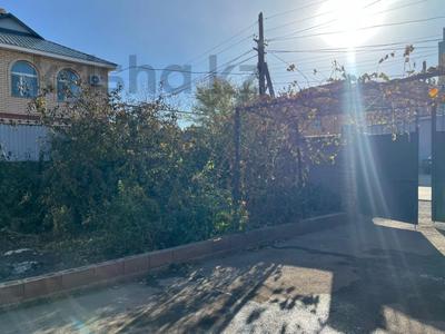 Отдельный дом · 4 комнаты · 800 м² · 18 сот., Разина 23 за 220 млн 〒 в Астане, Сарыарка р-н