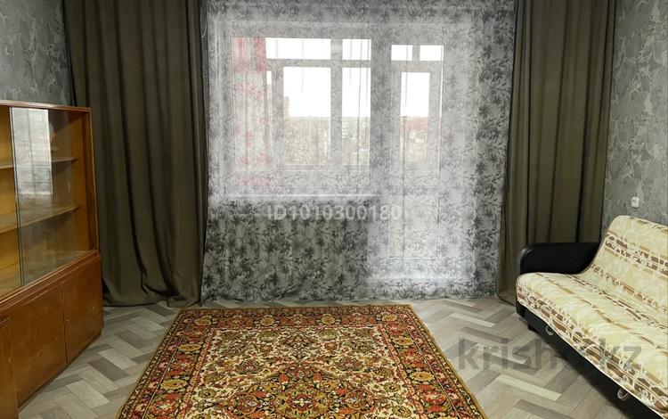 2-комнатная квартира · 54 м² · 5/9 этаж, мкр Юго-Восток, Мкр Гульдер 1 17 за 170 000 ₸ в Караганде, Казыбек би р-н — фото 2