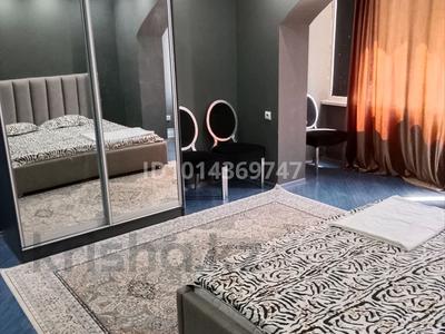 2-бөлмелі пәтер · 54 м² · 9/9 қабат, Самал-2 ш/а., бағасы: 15 000 ₸ в Алматы, Медеуский р-н