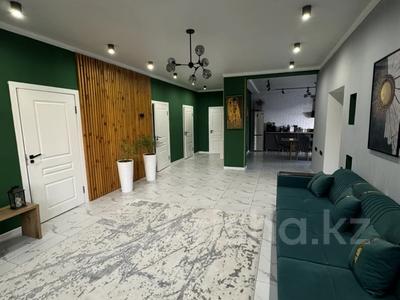 Дом · 4 комнаты · 110 м², жилой массив Кайнар Булак, Мира 49 за 100 000 ₸ в Шымкенте, Абайский р-н