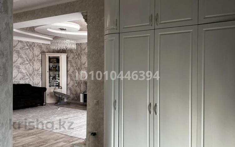 4-бөлмелі пәтер · 143.7 м² · 10/10 қабат, Навои 72, бағасы: 75 млн ₸ в Алматы, Ауэзовский р-н — фото 2