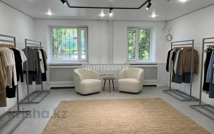 Магазины и бутики · 60 м² за 90 000 ₸ в Алматы — фото 2