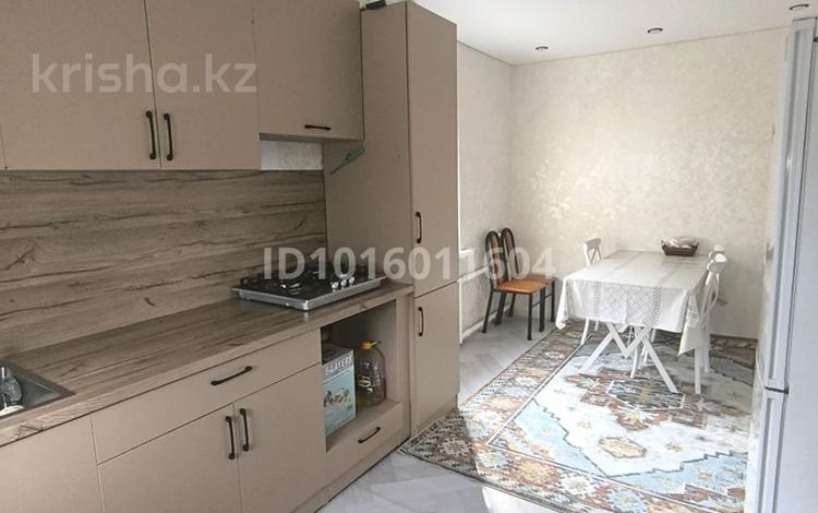 Отдельный дом · 3 комнаты · 62 м² · 4 сот., Айбасова 74 за 45 млн ₸ в Алматы, Турксибский р-н — фото 2