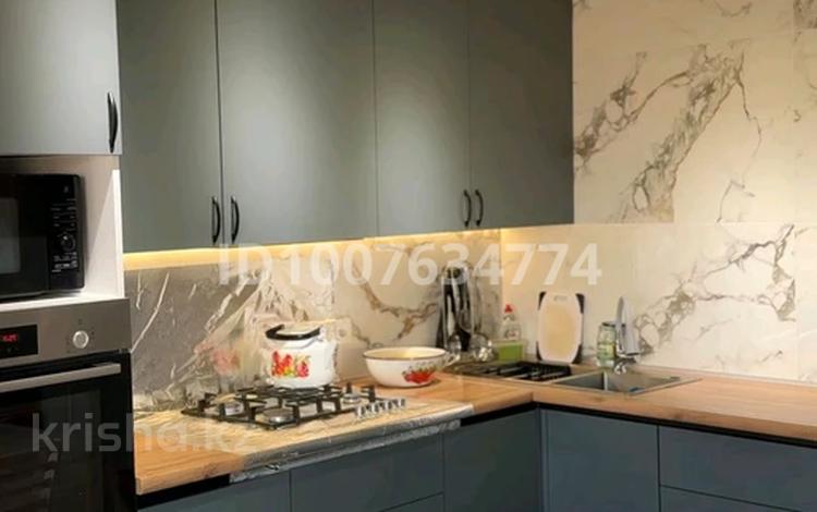 2-бөлмелі пәтер · 75 м² · 5/5 қабат, Ауэзова 48, бағасы: 38 млн ₸ в Атырау, мкр Жилгородок — фото 2
