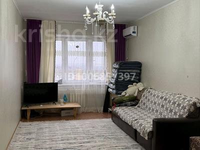 2-комнатная квартира · 60 м² · 8/9 этаж, мкр. Зачаганск пгт, Монкеулы 85/2 — Супермаркет Алтындар за 20 млн ₸ в Уральске